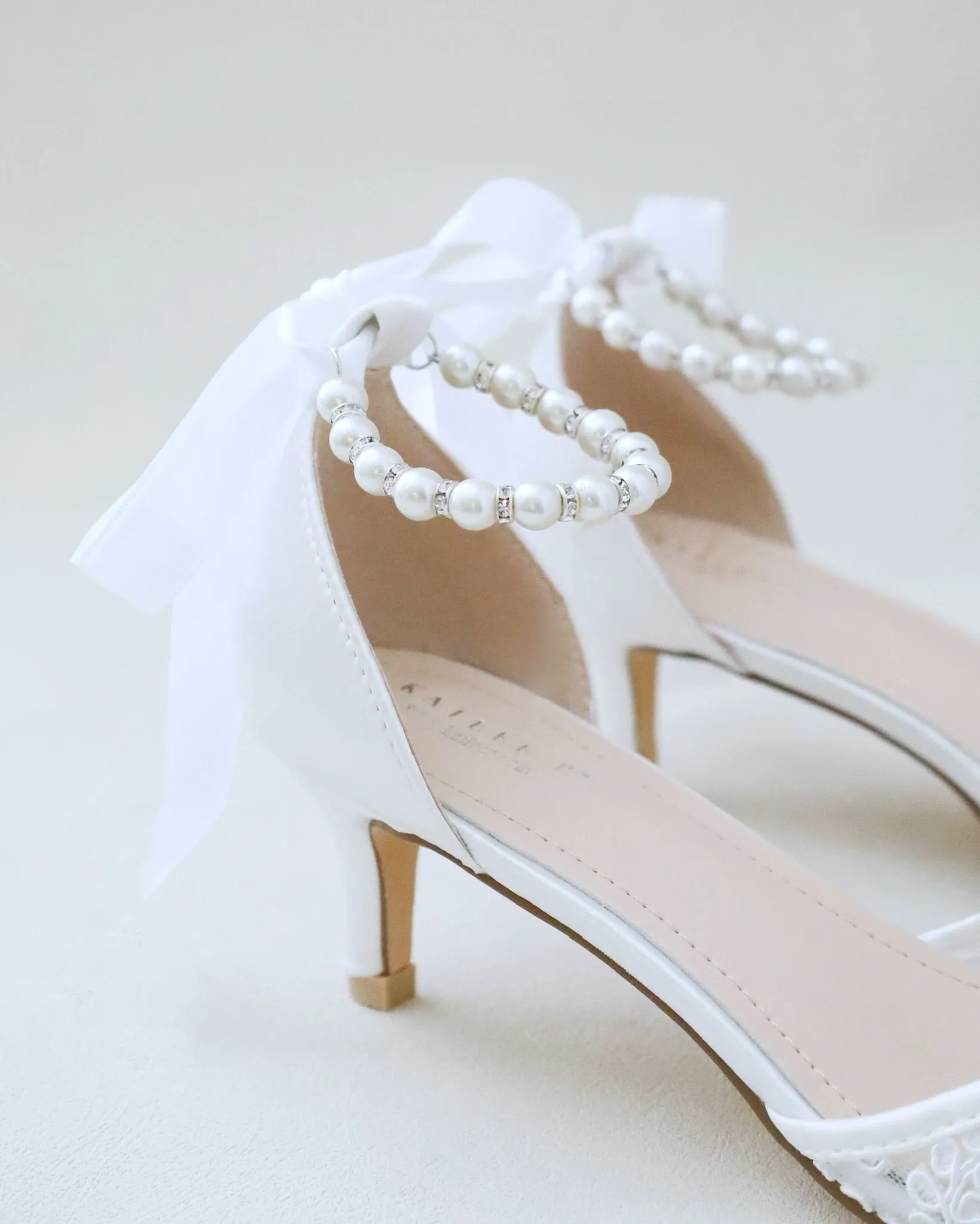 Crochet Lace Pointy Toe Wedding Low Heels with Small Pearls Applique