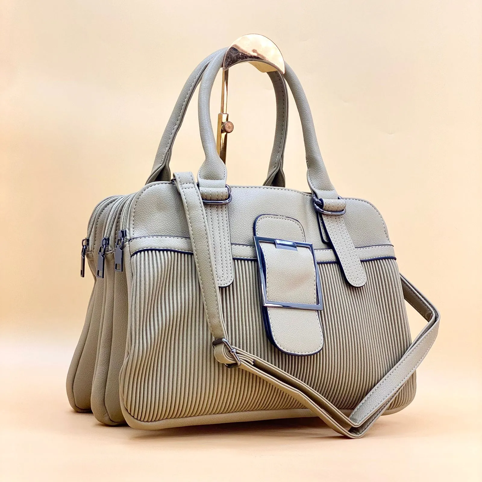 NEW 2024 ,  WOMEN HANDBAGS B546